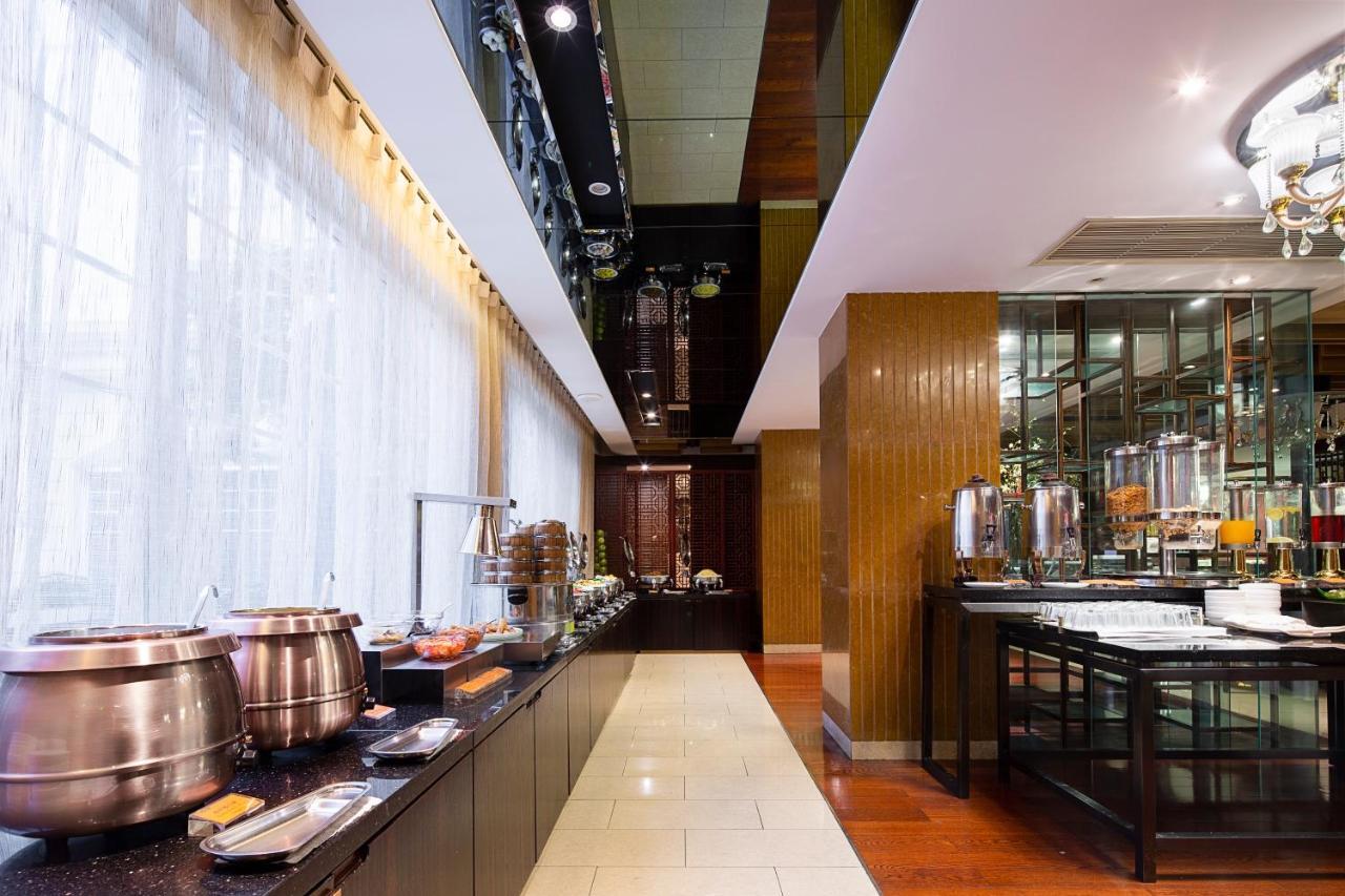 Chengdu Chunxi Hotel Exterior foto